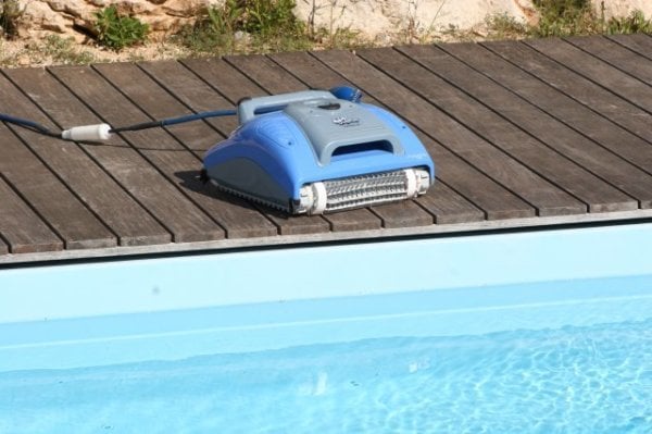 DOLPHIN ''M200'' OTOMATİK HAVUZ SÜPÜRGESİ