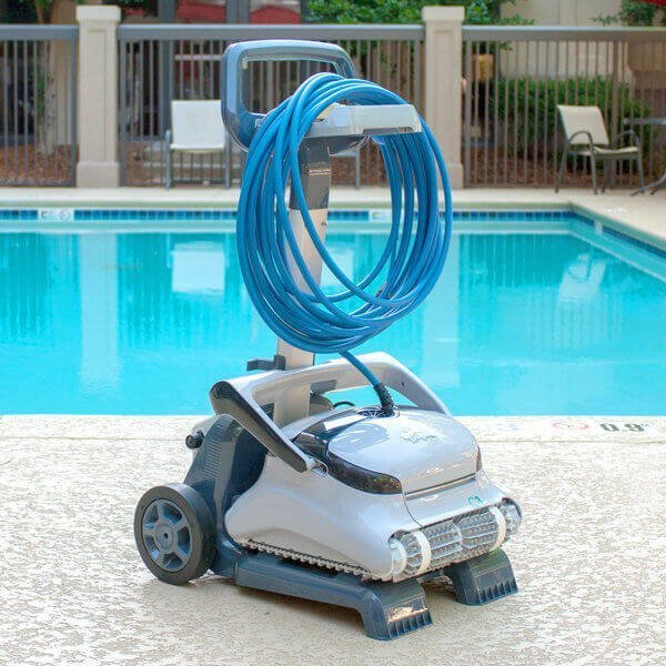 DOLPHIN C4 OTOMATİK HAVUZ SÜPÜRGESİ