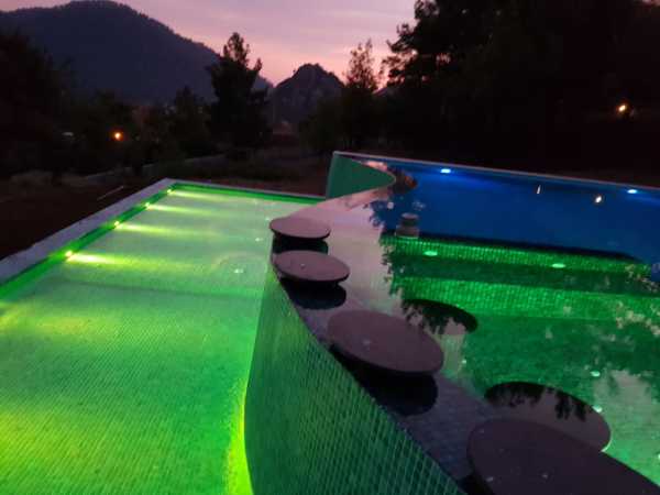 SIVA ÜSTÜ LED LAMBA Yeşil  32W